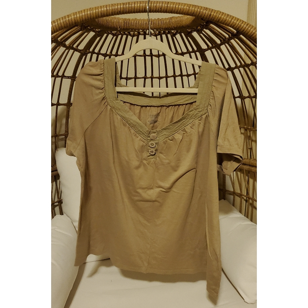 PLUS SIZE 26/28 Lane Bryant Tan Top